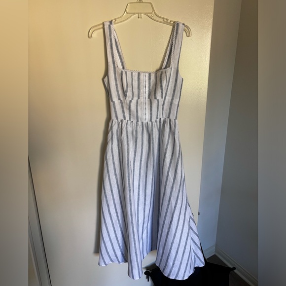 Reformation Tagliatelle linen dress in harbor stripe - Picture 3 of 6
